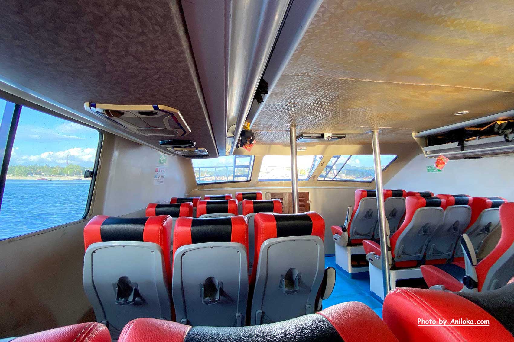 Foto kapal fast boat penyeberangan Sanur Nusa Penida